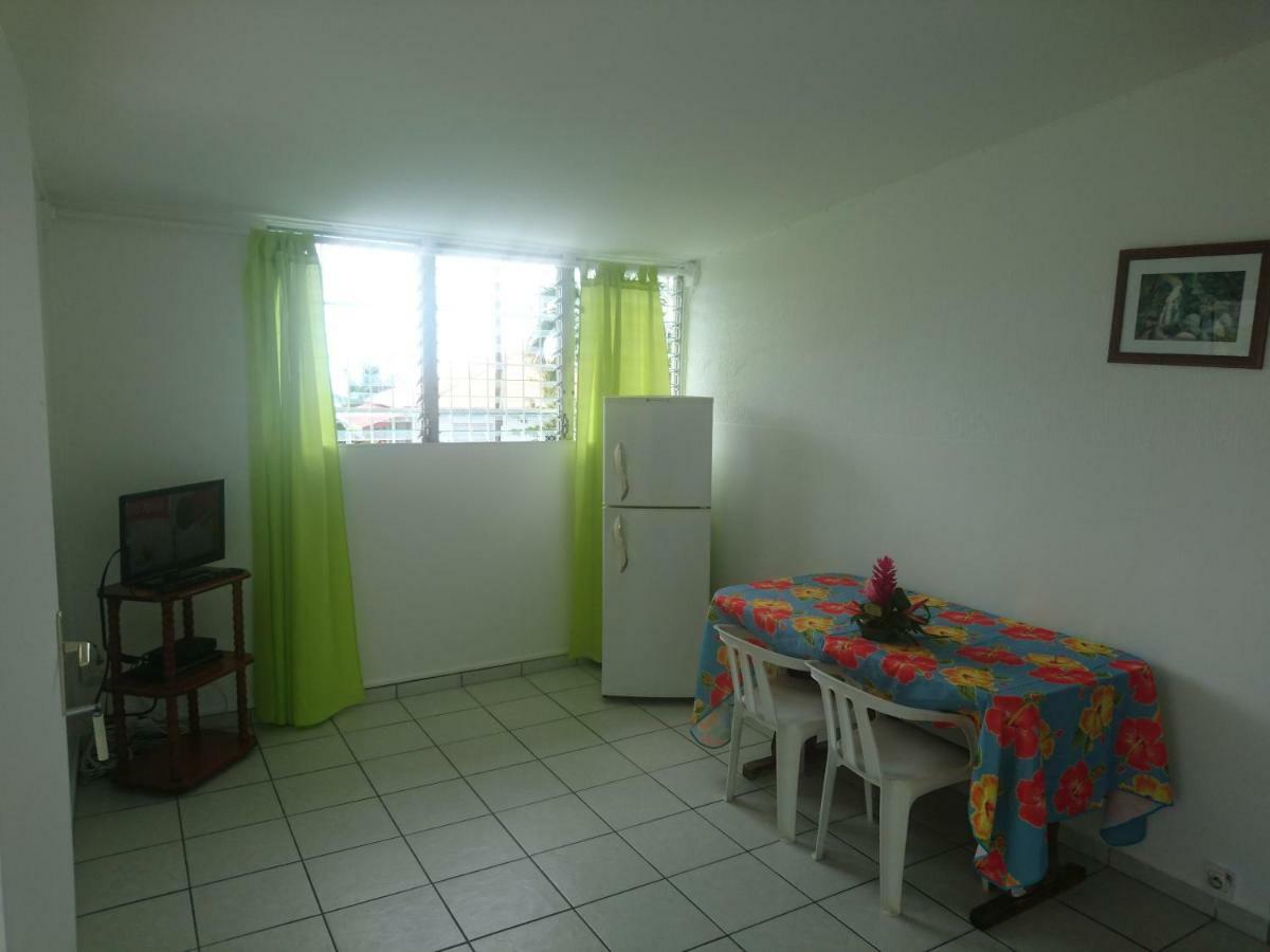 Bungalow Proche Plage Le Gosier  Luaran gambar